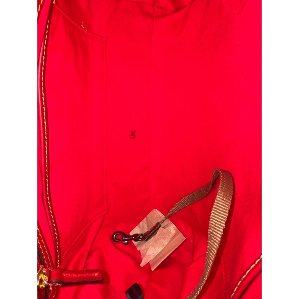 Iconic Dooney and Bourke red Florentine satchel with bag and tags - Picture 12 of 13